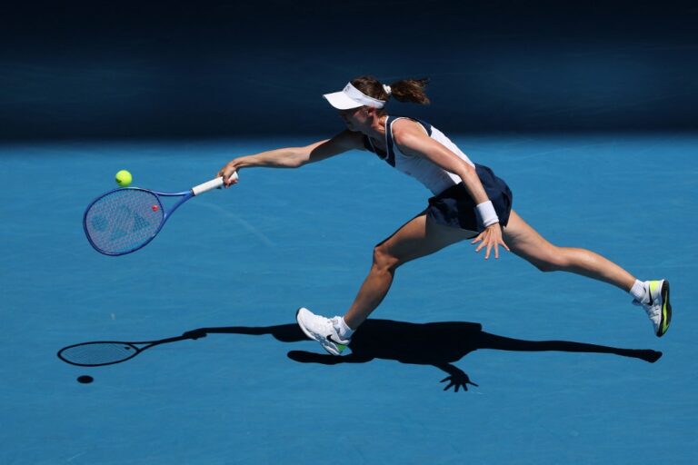 Cristina Bucșa Stuns Top Seed Paolini to Reach Mérida Final