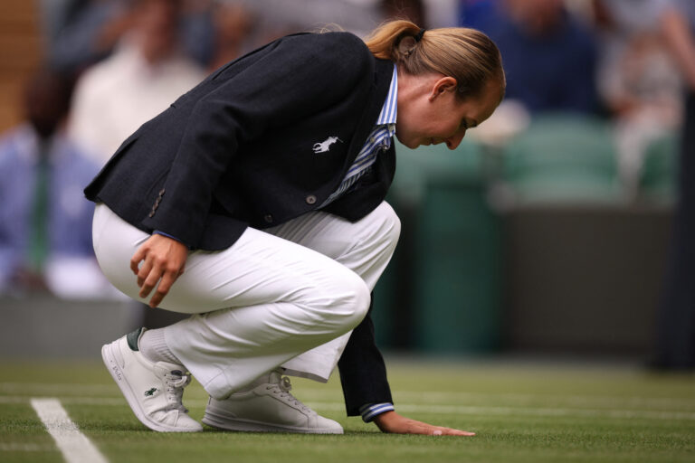 How Wimbledon’s Grass Courts Affect Playing Style