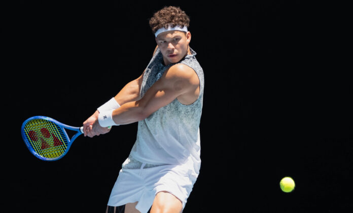 Ben Shelton hit a return at the Australian Open 2026