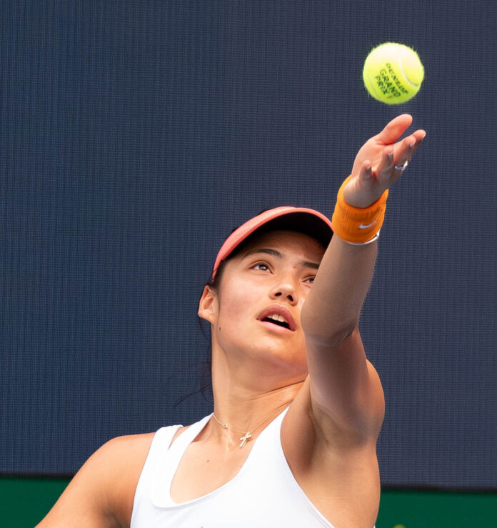 Emma Raducanu serving at the MIami Open