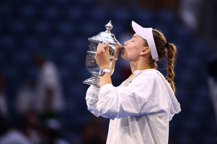 Elena Rybakina kisses trophy after winning 2026 US Open