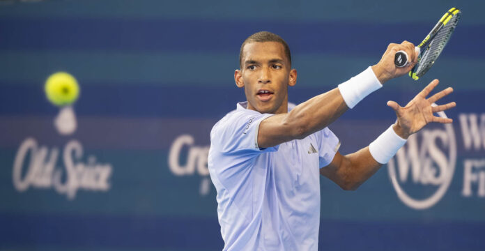 Félix Auger-Aliassime hits a backhand at the 2026 Cincinnati Open
